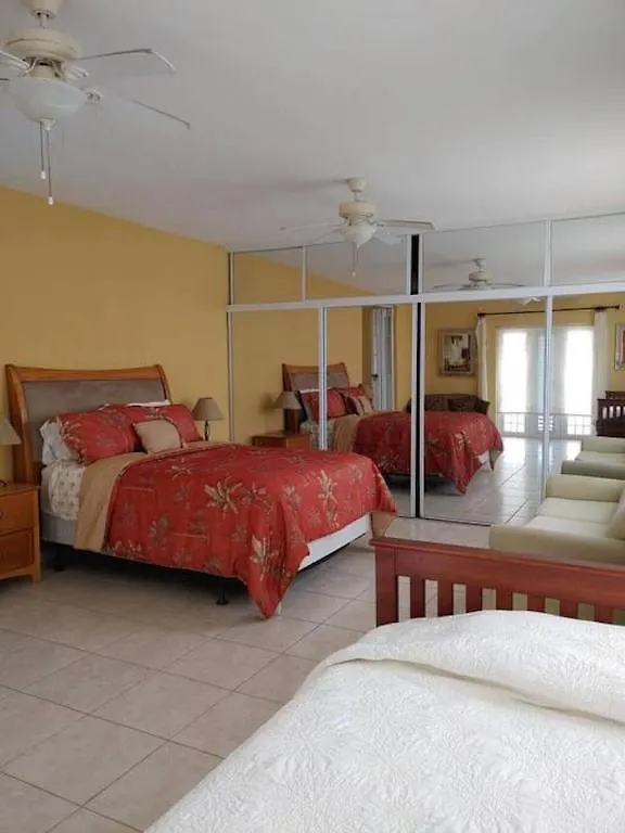 The Views Will Take Your Breath Away - Romantic Villa On The Beach Arecibo