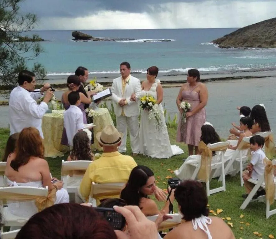 The Views Will Take Your Breath Away - Romantic Villa On The Beach Arecibo