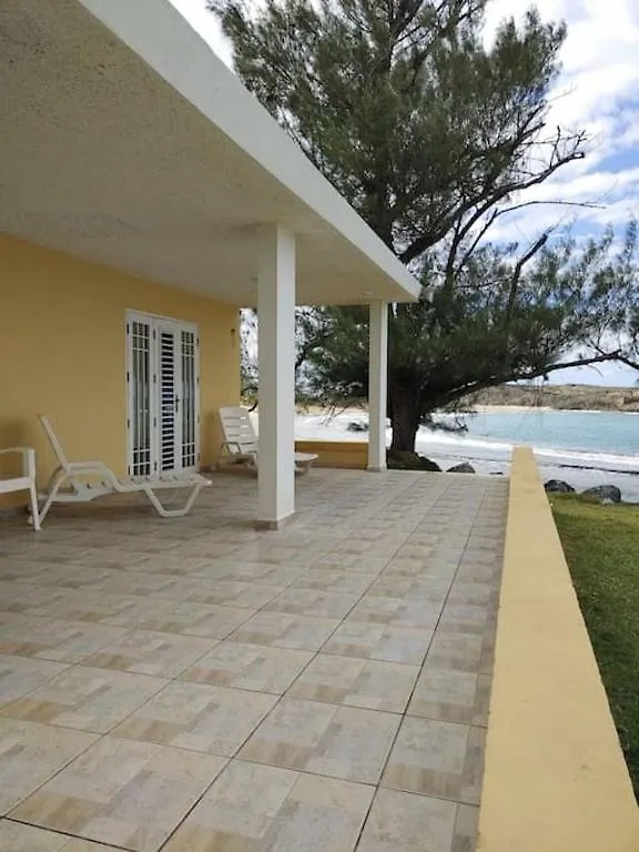 The Views Will Take Your Breath Away - Romantic Villa On The Beach Arecibo 0*,  Portoriko