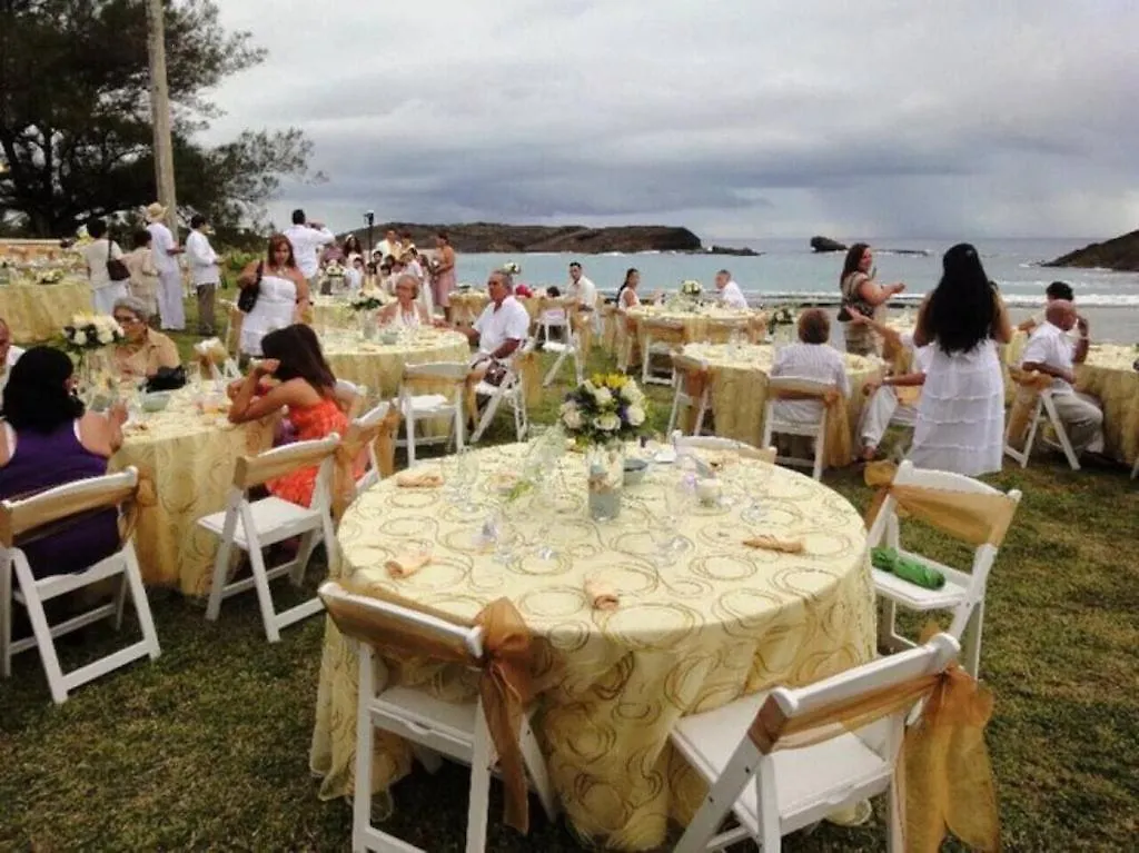 The Views Will Take Your Breath Away - Romantic Villa On The Beach Arecibo